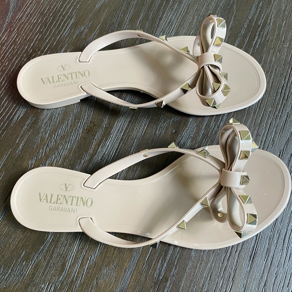Valentino Rockstud Bow Jelly Thong Sandals